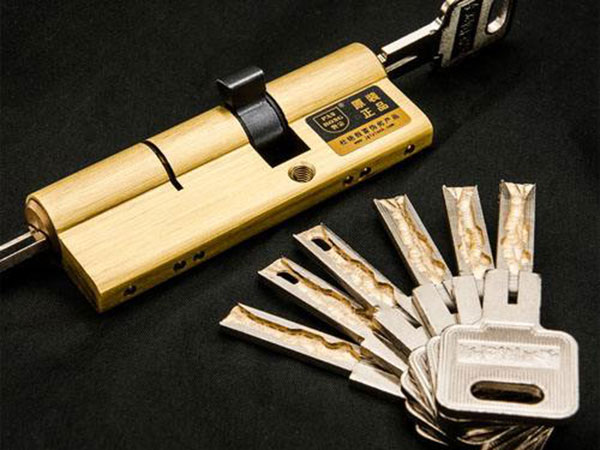 南部24小时上门开锁公司