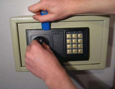 南部24小时上门开锁公司