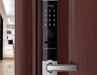 南部24小时上门开锁公司