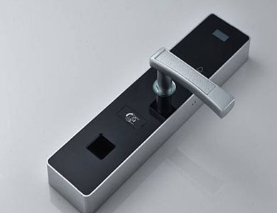 南部24小时上门开锁公司