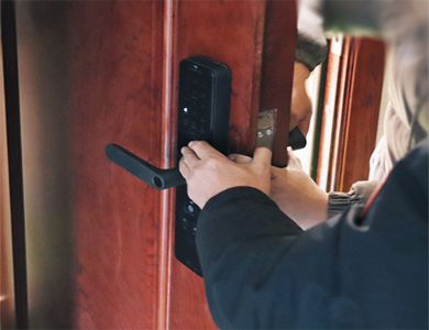 南部24小时上门开锁公司